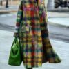 New women's long sleeved lapel jacket printed woolen long coat