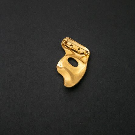 Minimalist face pins, niche and versatile high-end suit accessories