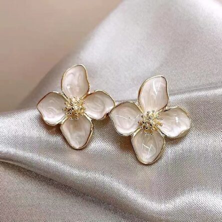 Vintage Hong Kong style drop glaze red flower earrings, three-dimensional small flower earrings