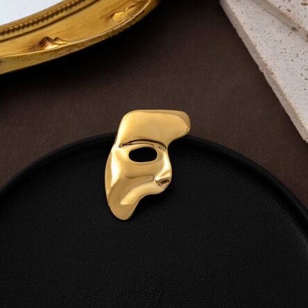 Minimalist face pins, niche and versatile high-end suit accessories