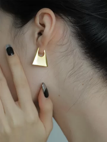 BV trapezoidal minimalist geometric earrings for women's fashionable sweet and cool earrings