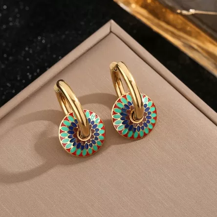 Retro painted daisy patterned titanium steel non fading jewelry set for women's necklaces