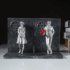 2Pcs Bookends Resin Banksy Book Ends Bookshelf 3D Figure Mold Books End Miniature Figurine Decorative Book Holder Sujetalibros