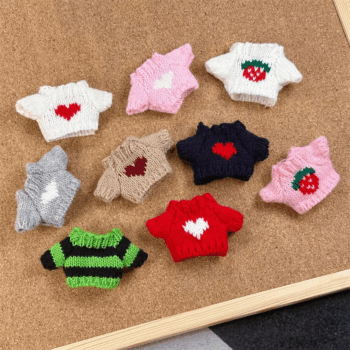 Doll Clothes Ropa Labubu for 17Cm Labubu V2 V1 Labubu Winter Sweater Strawberry Love Pattern Kid Toy Gift